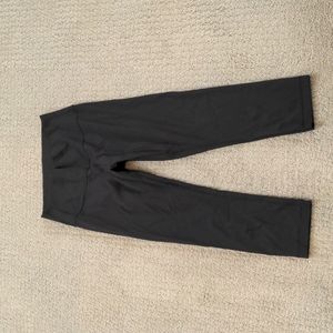 Lululemon Black Cropped Leggings Yoga